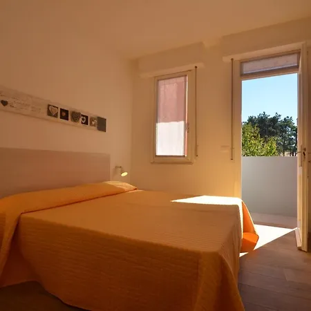 Simona Apartment *